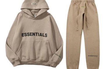 Essentials Tracksuit: The Ultimate Blend of Comfort and Streetwear Style